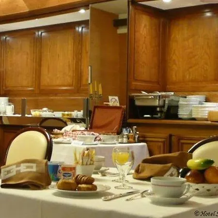Hotel Du Grand Saint Antoine 3*