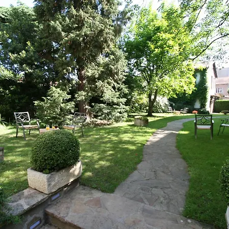 Du Grand Saint Antoine Hotel