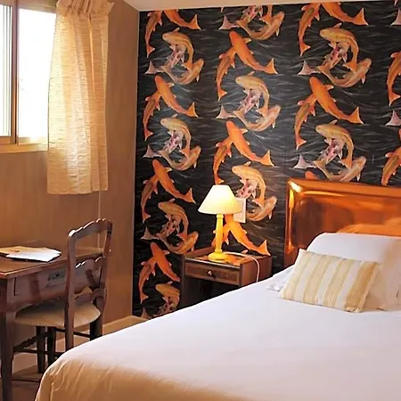فندق Du Grand Saint Antoine 3*