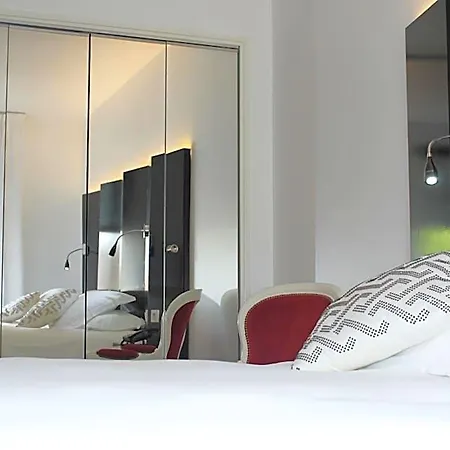 Du Grand Saint Antoine فندق 3*